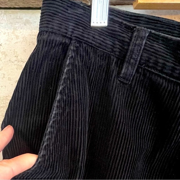 Woolrich Women's Wide Whale Corduroy Pants Black Sz 12 Thick and Warm High Rise - Picture 5 of 15